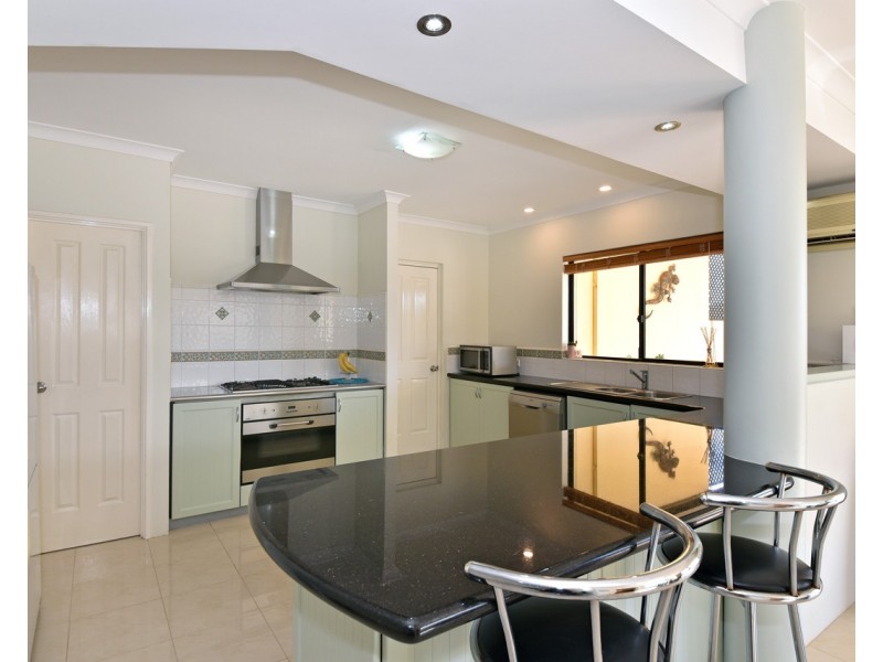 9 Trieste Court, Mindarie WA 6030