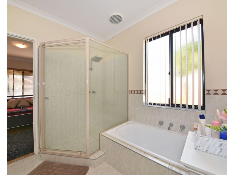 9 Trieste Court, Mindarie WA 6030