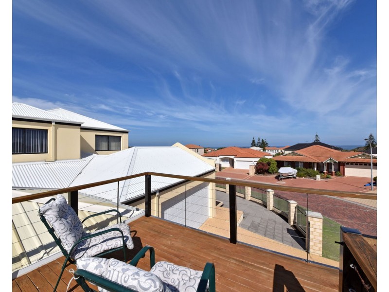 9 Trieste Court, Mindarie WA 6030