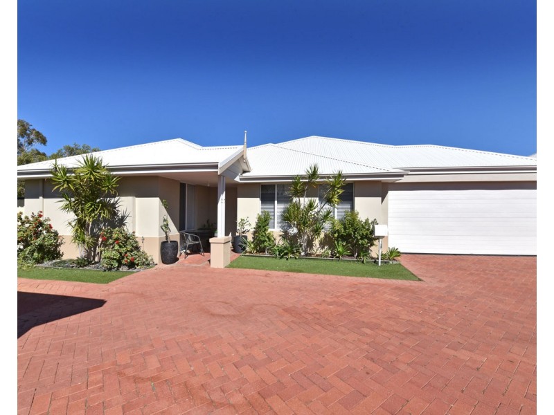 27 Airlie Chase, Clarkson WA 6030