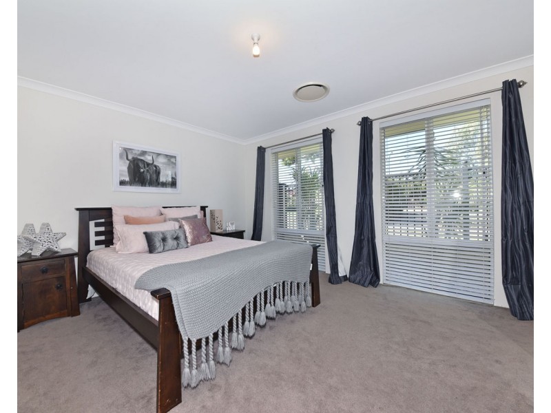 27 Airlie Chase, Clarkson WA 6030