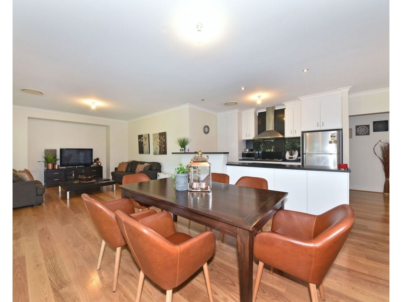 27 Airlie Chase, Clarkson WA 6030