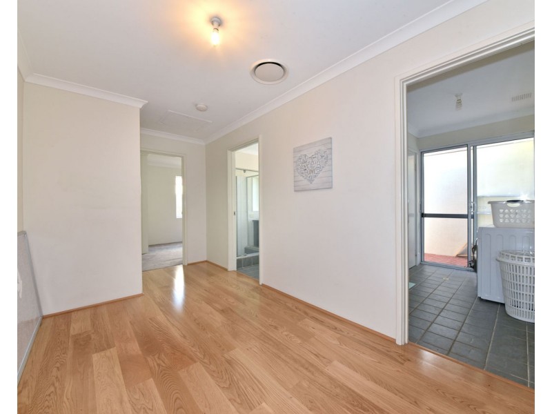 27 Airlie Chase, Clarkson WA 6030