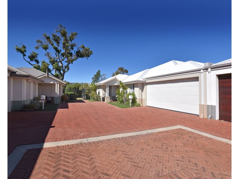 27 Airlie Chase, Clarkson WA 6030