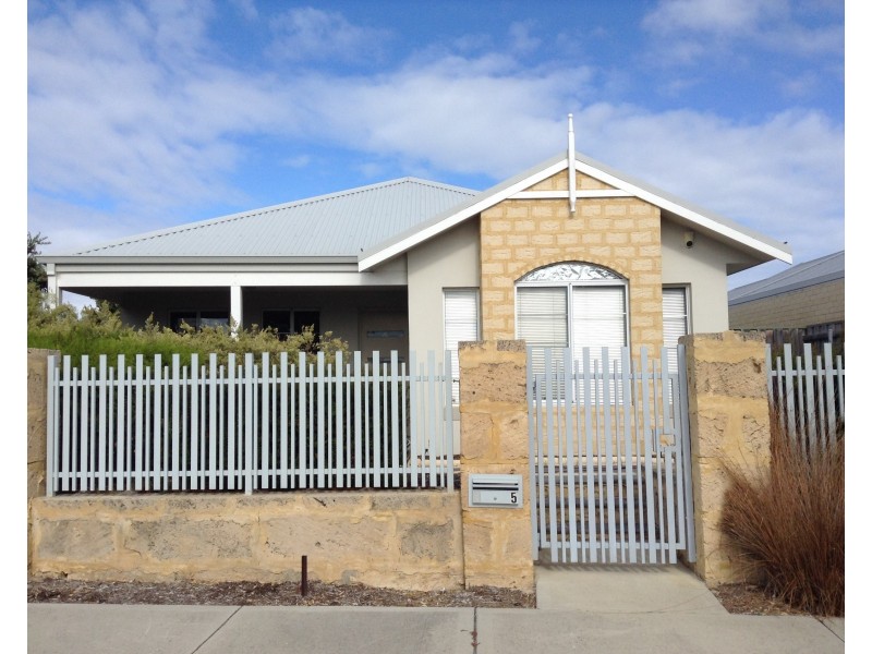 5  Azure Mews, Yanchep WA 6035
