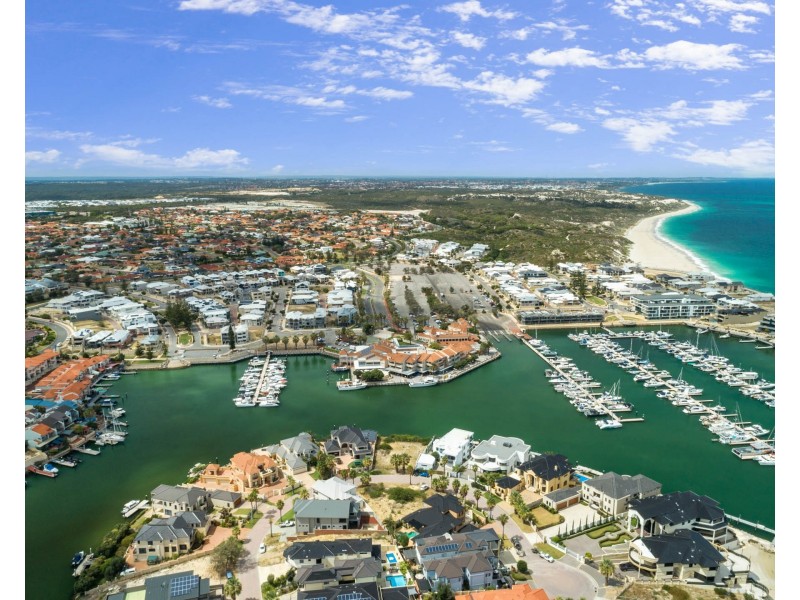 34 Clarecastle Retreat, Mindarie WA 6030