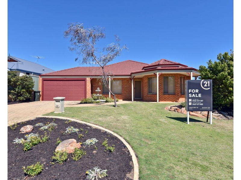 41 Olympus Loop, Merriwa WA 6030