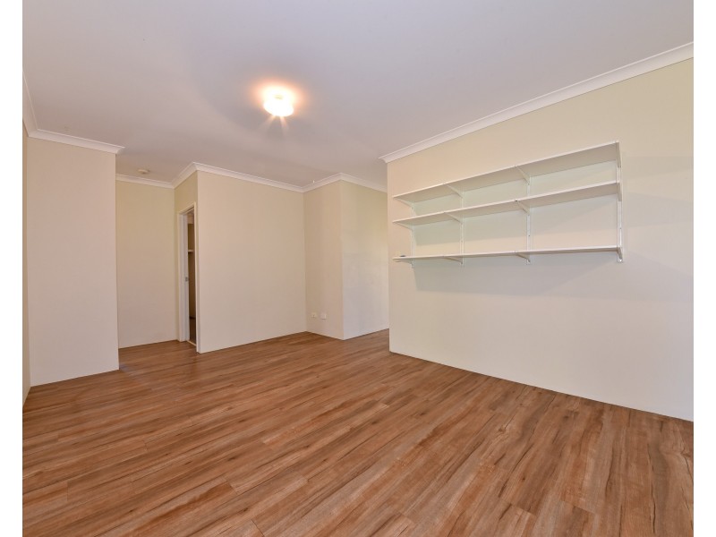 41 Olympus Loop, Merriwa WA 6030