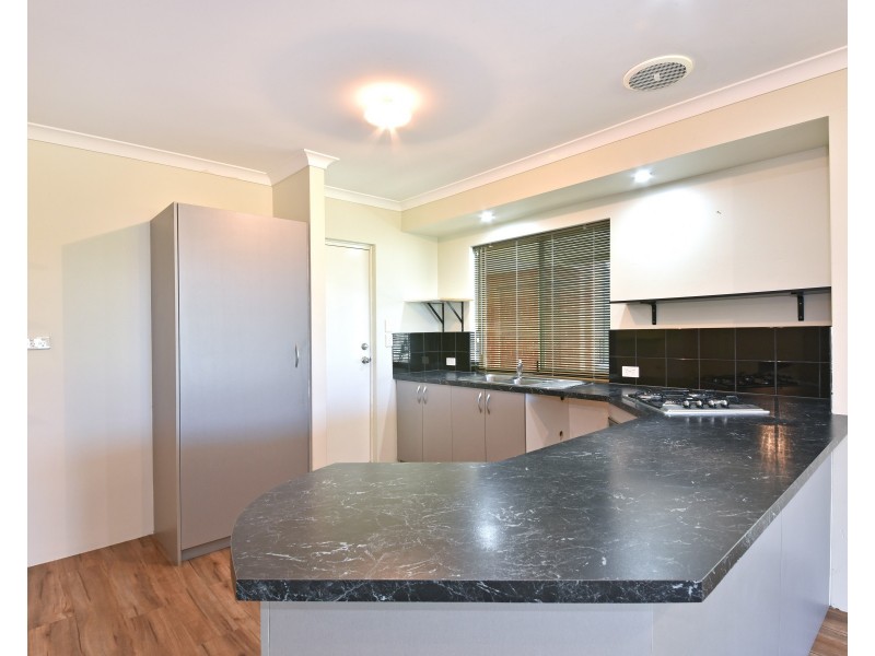 41 Olympus Loop, Merriwa WA 6030