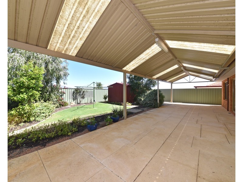 41 Olympus Loop, Merriwa WA 6030