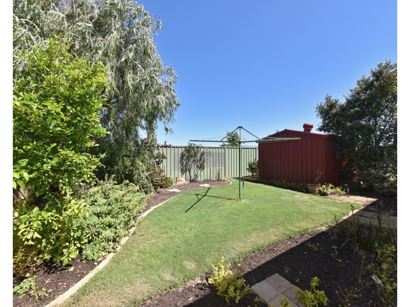 41 Olympus Loop, Merriwa WA 6030