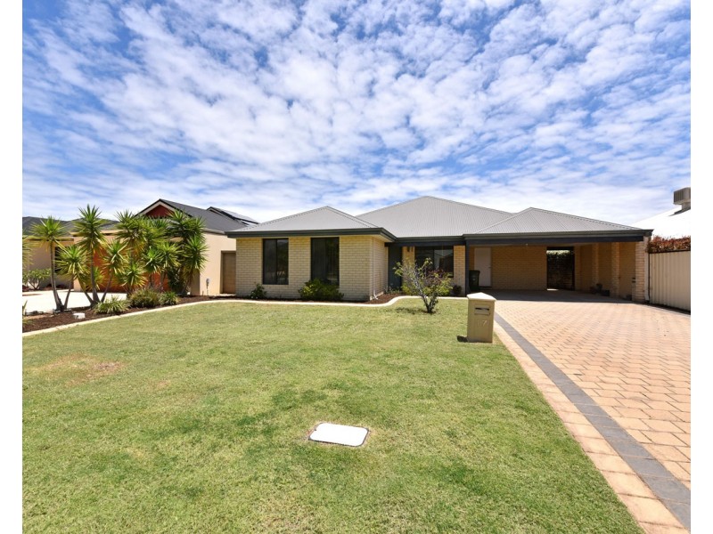 17 Beachtown Vista, Clarkson WA 6030