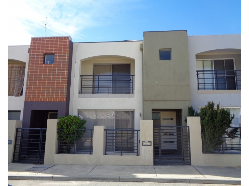 17 Redfern Bend, Clarkson WA 6030