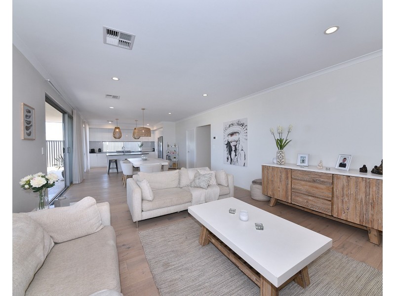 43  Marginella Boulevard, Jindalee WA 6036