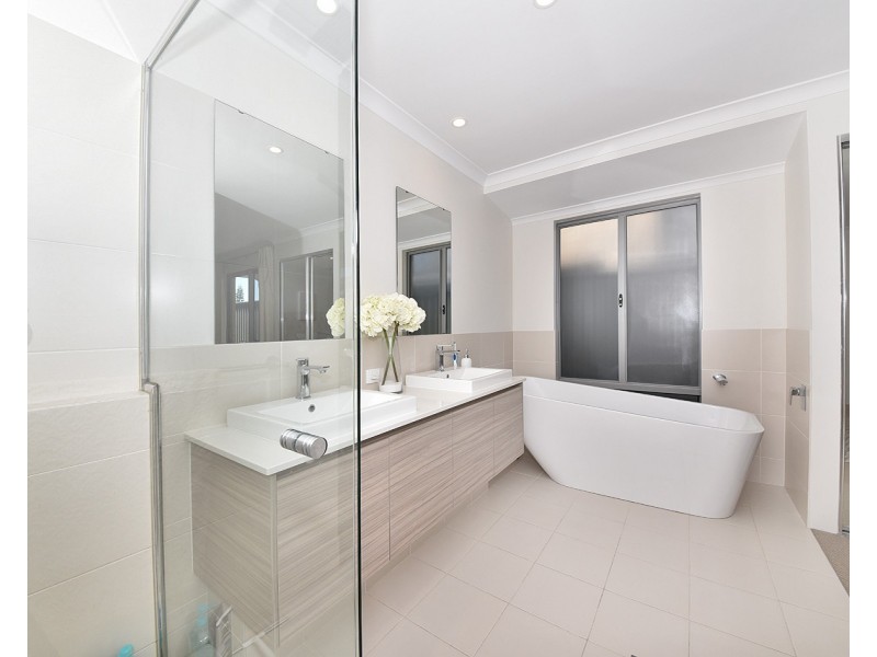 43  Marginella Boulevard, Jindalee WA 6036