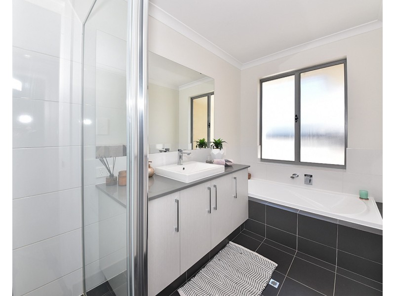 43  Marginella Boulevard, Jindalee WA 6036
