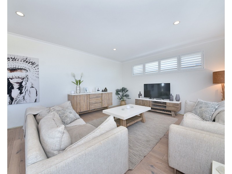 43  Marginella Boulevard, Jindalee WA 6036