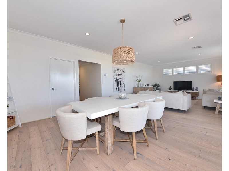 43  Marginella Boulevard, Jindalee WA 6036