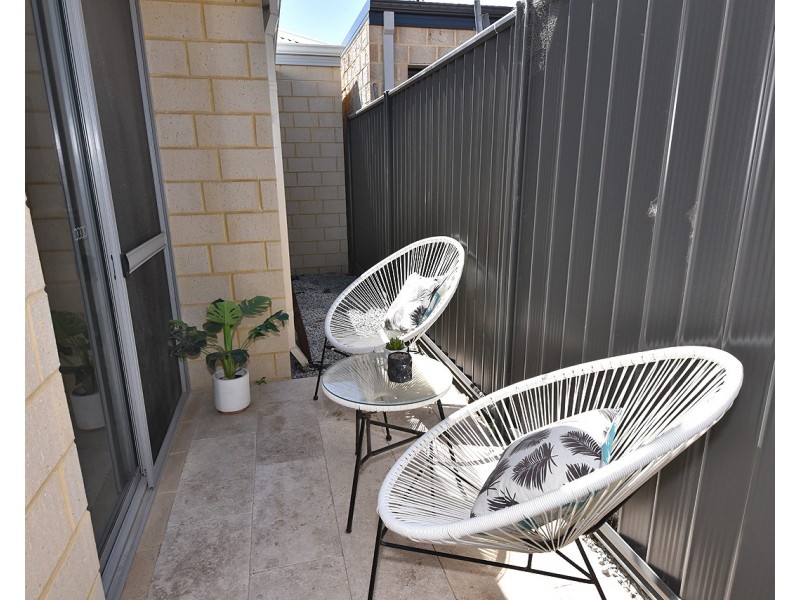 43  Marginella Boulevard, Jindalee WA 6036
