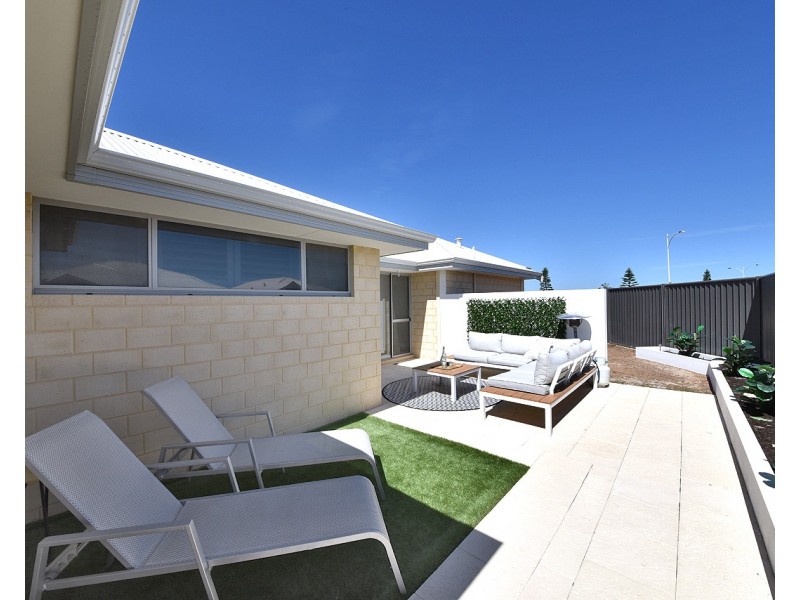 43  Marginella Boulevard, Jindalee WA 6036