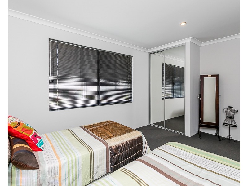 32 Santapola Approach, Alkimos WA 6038