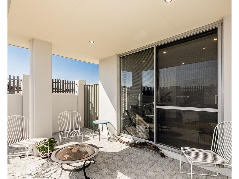 32 Santapola Approach, Alkimos WA 6038