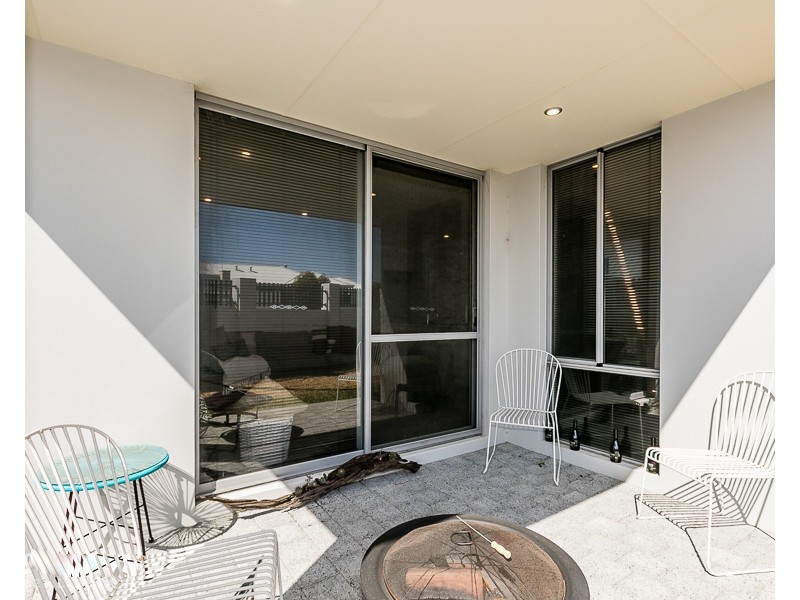 32 Santapola Approach, Alkimos WA 6038