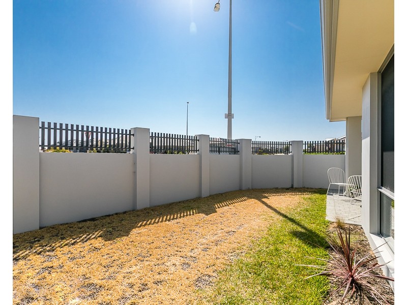 32 Santapola Approach, Alkimos WA 6038