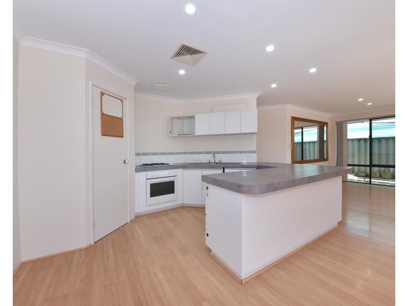 4 Rover Court, Quinns Rocks WA 6030