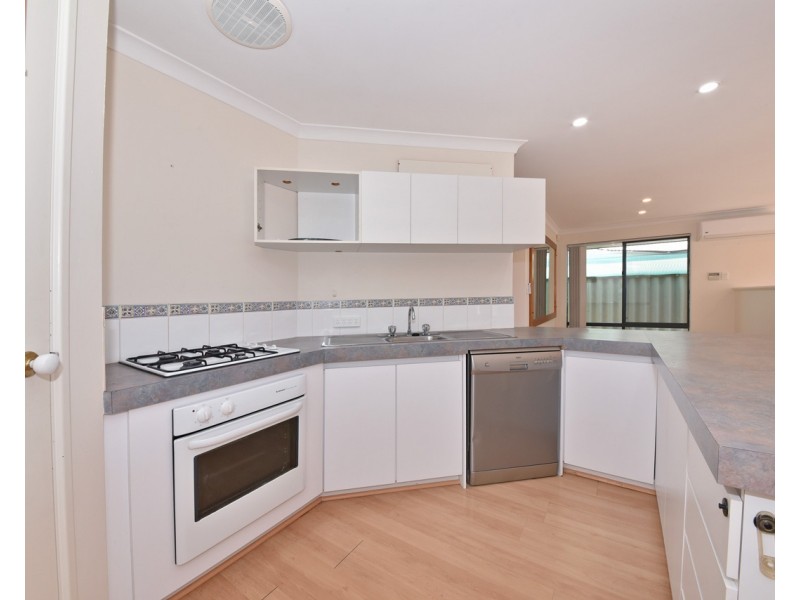 4 Rover Court, Quinns Rocks WA 6030