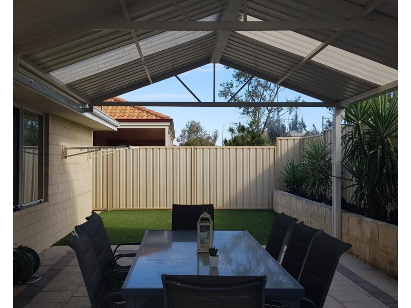 98 Hellfire Drive, Darch WA 6065