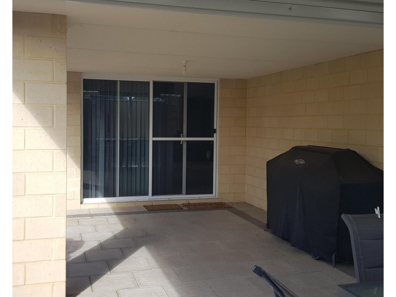 98 Hellfire Drive, Darch WA 6065