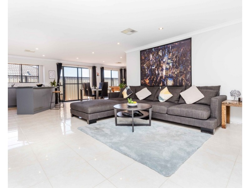 2 Coaldale Link, Clarkson WA 6030