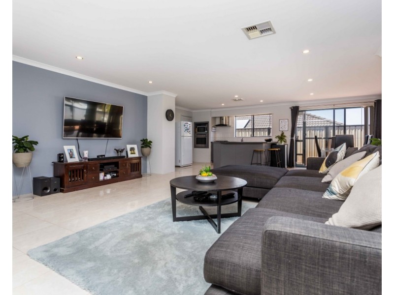 2 Coaldale Link, Clarkson WA 6030