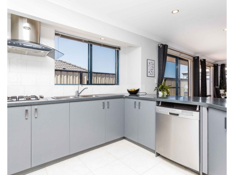 2 Coaldale Link, Clarkson WA 6030