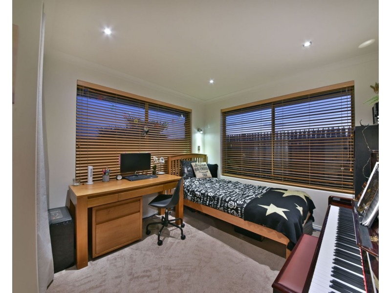 2 Bennevis Turn, Kinross WA 6028