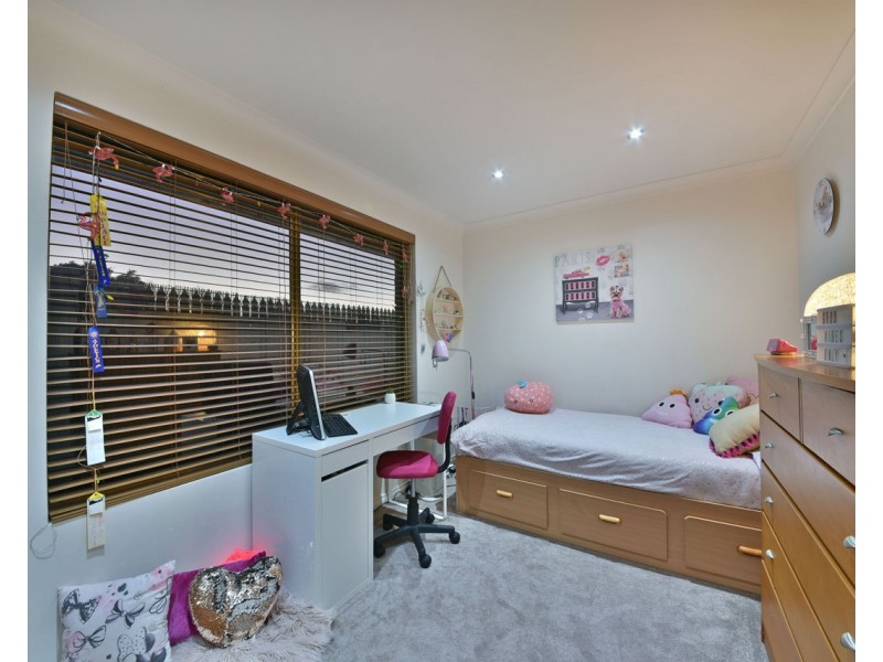 2 Bennevis Turn, Kinross WA 6028