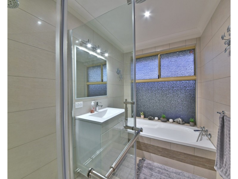 2 Bennevis Turn, Kinross WA 6028