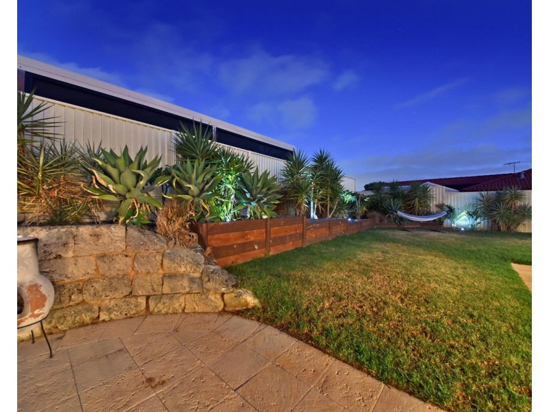 2 Bennevis Turn, Kinross WA 6028