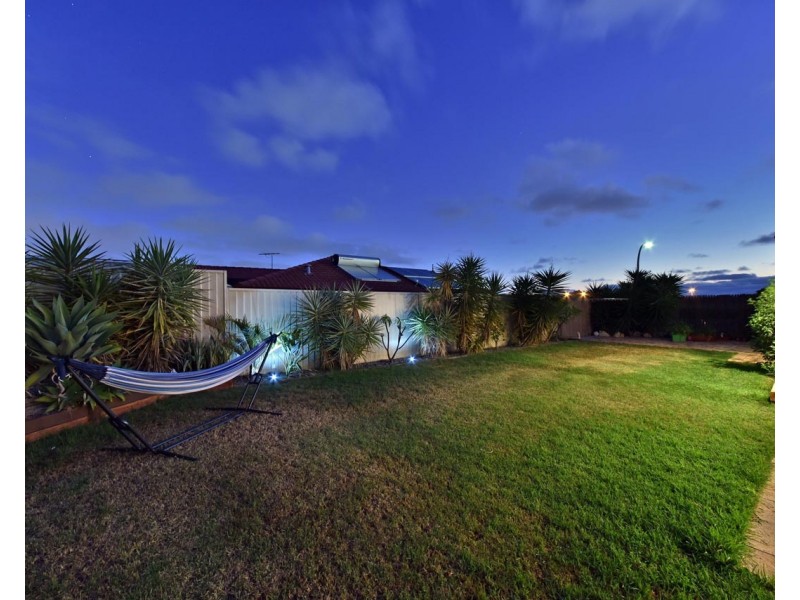 2 Bennevis Turn, Kinross WA 6028