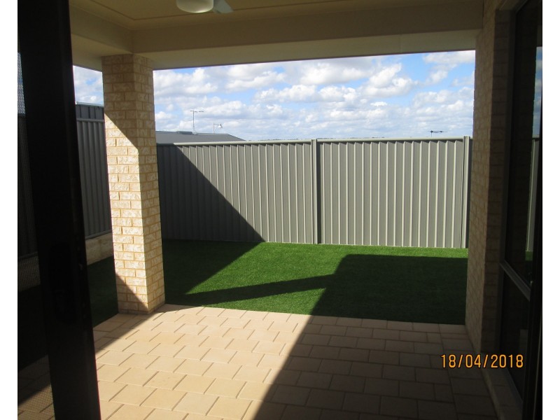 18 Makassar Way, Clarkson WA 6030