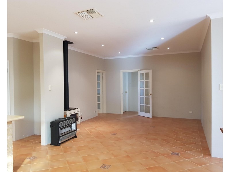 52  Rutherglen Circle, Kinross WA 6028