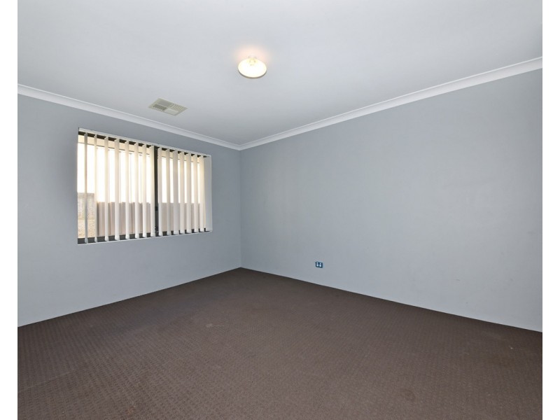 27 Roundhouse Parade, Jindalee WA 6036