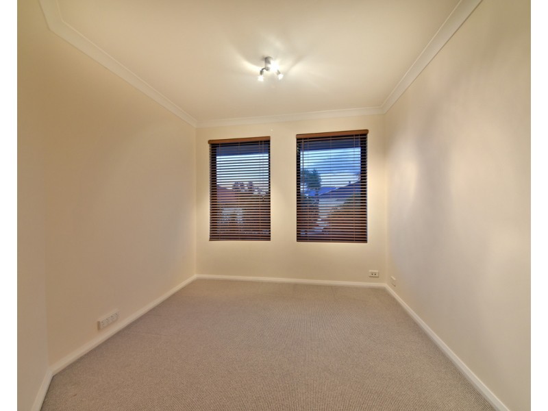 3 Inez Pass, Kinross WA 6028