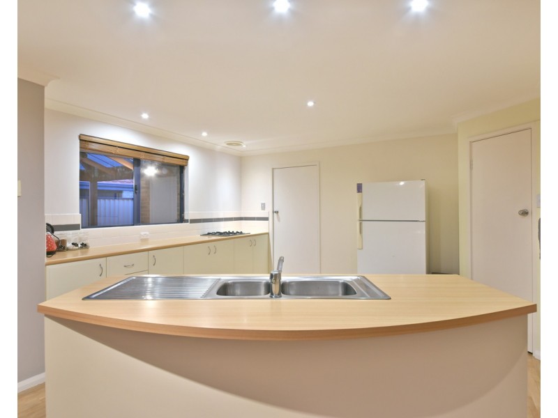 3 Inez Pass, Kinross WA 6028