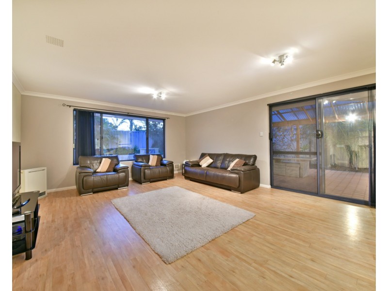 3 Inez Pass, Kinross WA 6028