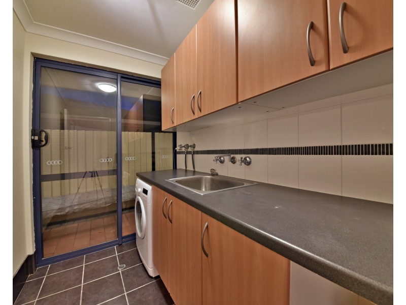 3 Inez Pass, Kinross WA 6028