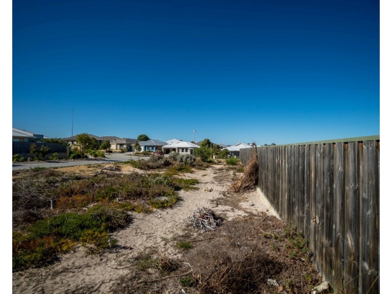 127 Lindsay Beach Boulevard, Yanchep WA 6035