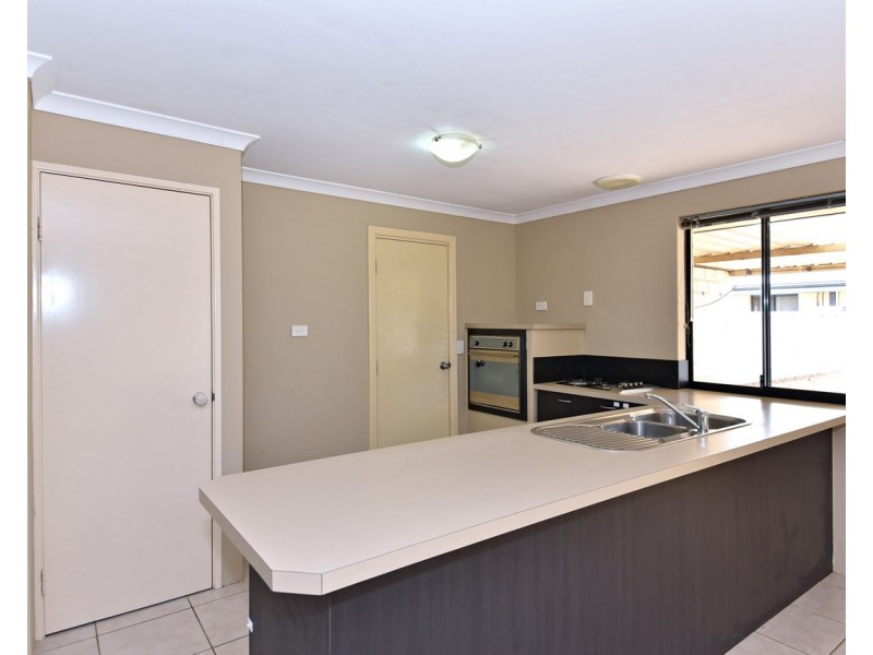 38 Alpina Promenade, Banksia Grove WA 6031