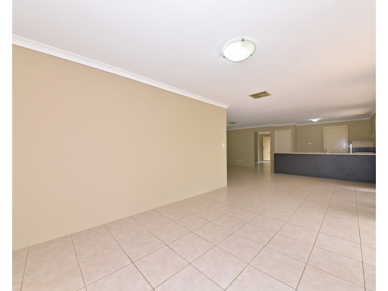 38 Alpina Promenade, Banksia Grove WA 6031
